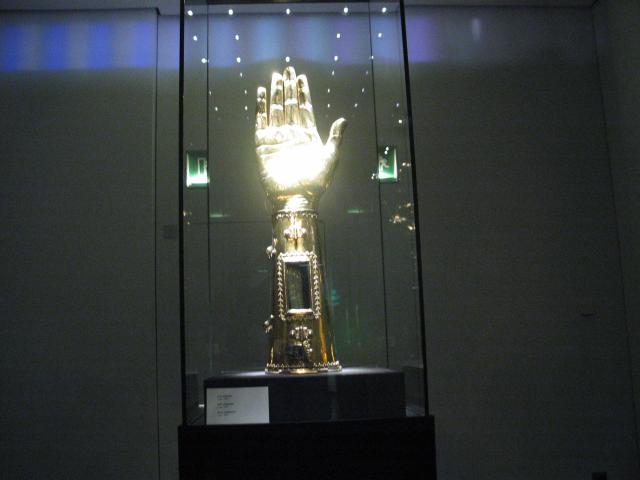 A reliquary in the Aachen Cathedral's Schatzkammer (Treasure Chamber).  This one contains Charlemagne's radius and ulna.