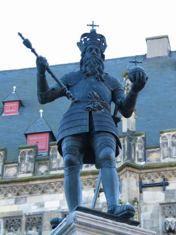 The statue of Charlemagne in front of the Aachen Rathaus (city hall).