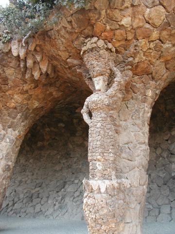 A stone column that is also a sculpture, in Parc Guell.  Photo by Pat.