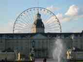 A closeup of the Karlsruhe palace with the Ferris wheel behind it.  I
was trying to get interesting motion blur on the wheel, but it turned
out to be difficult and all I wound up with was a picture that looked
unfocused.