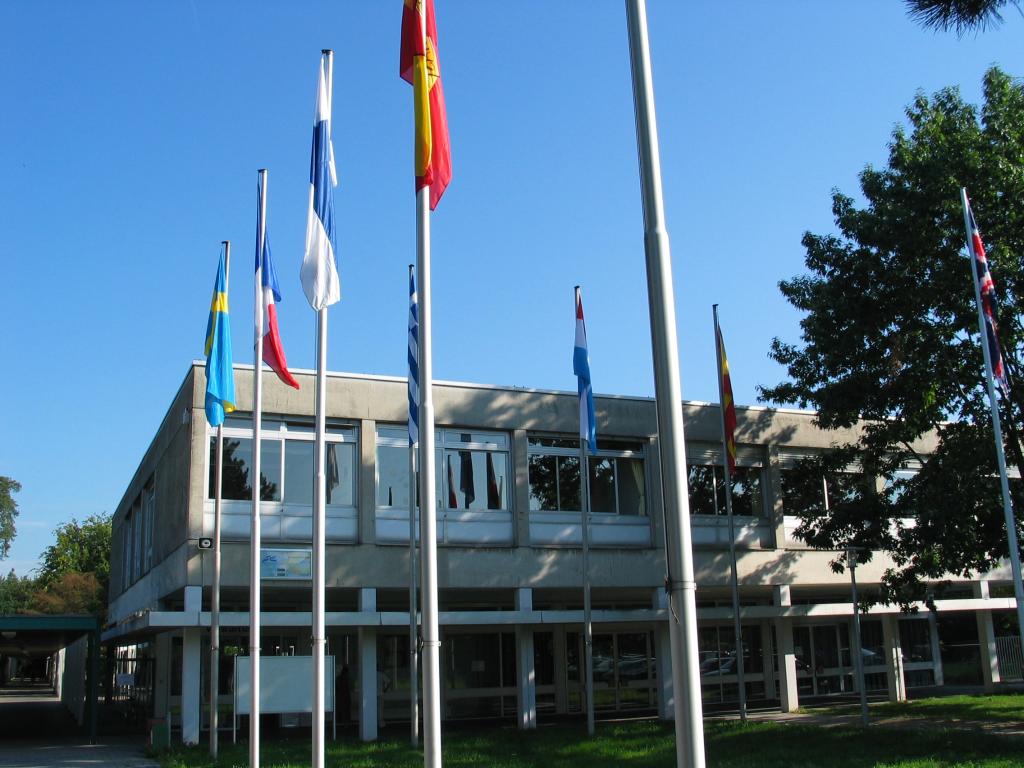 Flags in front of the European School in Karlsruhe on the first day of
classes (the day before Xandie started).