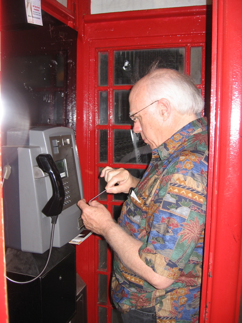 Bob phoning the team from London