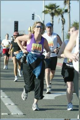 You can kinda see my side in this pic of around mile 7 (I think). The lady in purple is Darlene... we did the first about 9 miles together.